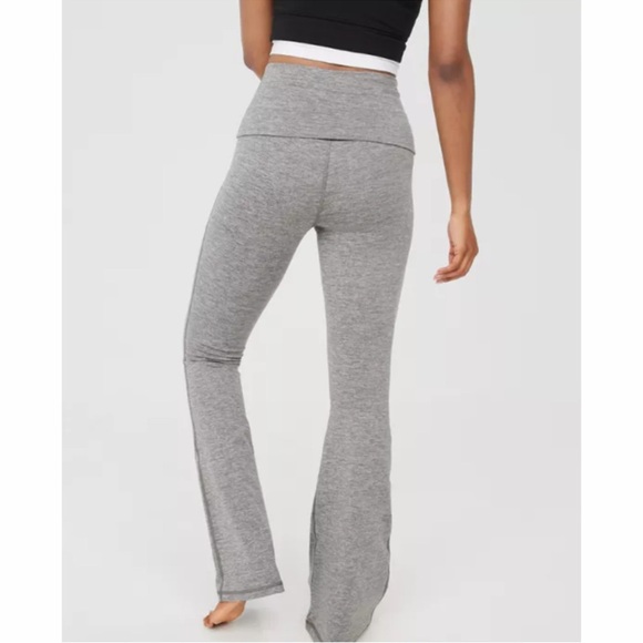 OFFLINE By Aerie Hugger High Waisted Foldover Flare Legging Heather Gray Medium - Picture 3 of 8